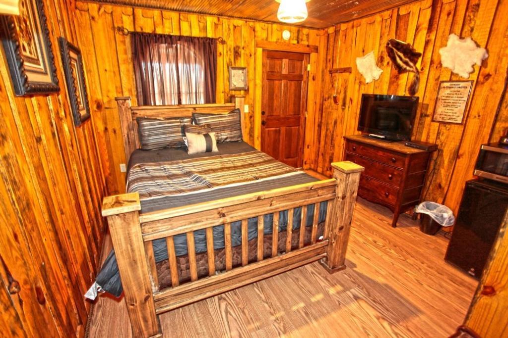 ホテル Diamonds Old West マーフリーズボロ エクステリア 写真