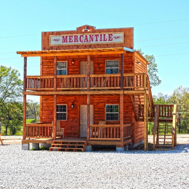 ホテル Diamonds Old West マーフリーズボロ エクステリア 写真
