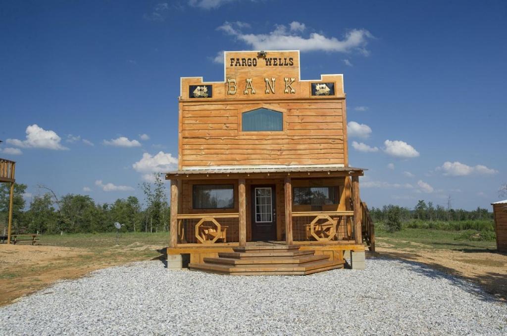 ホテル Diamonds Old West マーフリーズボロ エクステリア 写真